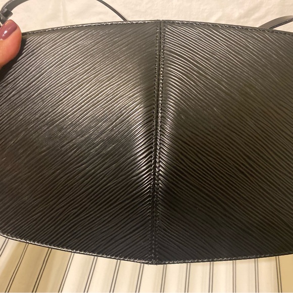 Louis Vuitton Epi Demi Lune Pochette - Picture 5 of 8